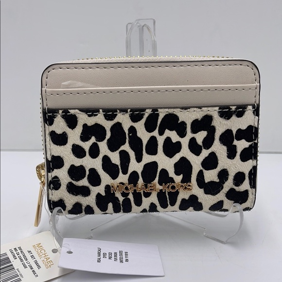 Michael Kors Jet Set Travel MD Zip Around Card Case Wallet (Light Cream Multi) - Picture 1 of 16